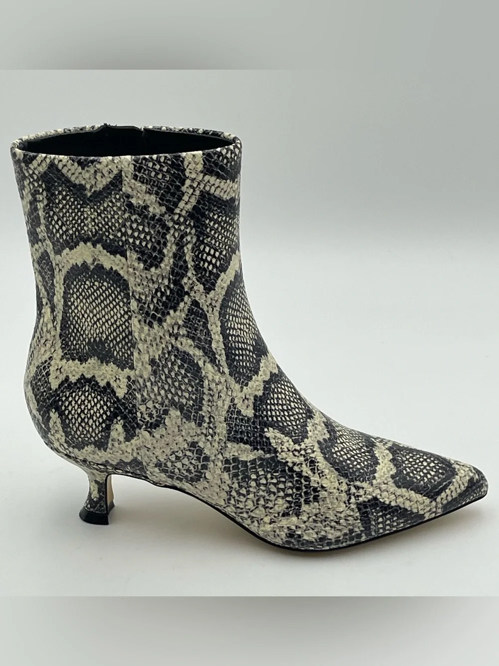 Marc Fisher SZ 5M Iggy  Pointed Toe Dress Booties Snake Kitten Heel MSRP $179